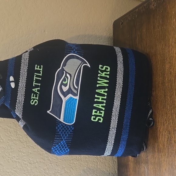 Woven Backpack - Picture 2 of 10